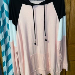 Hooded long sleeve shirt